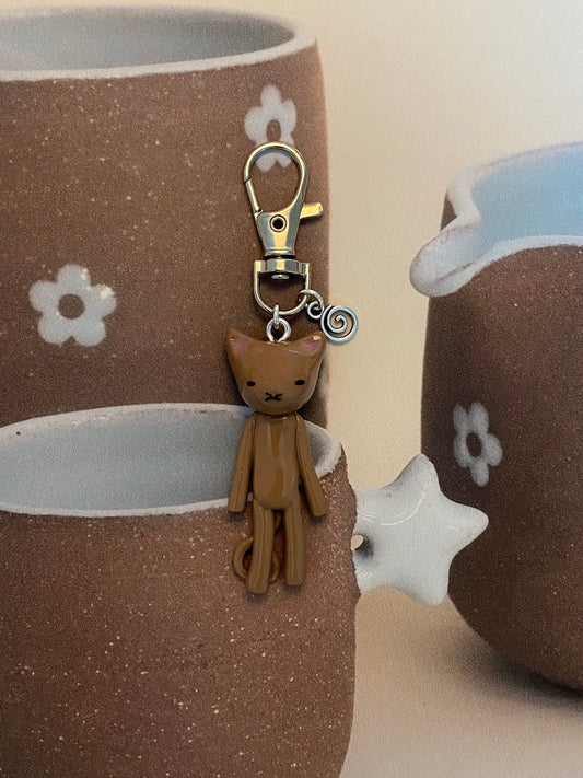 𝐛𝐫𝐨𝐰𝐧 𝐜𝐚𝐭 ☘︎︎