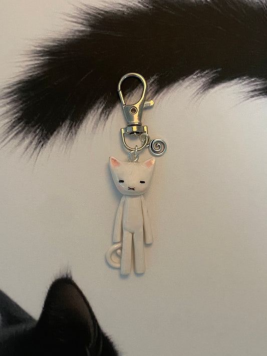 𝐰𝐡𝐢𝐭𝐞 𝐜𝐚𝐭 ☘︎︎